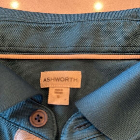 Ashworth Men's Blue Striped Polo golf size large, Shirt lightweight fabric, cool - Picture 2 of 7